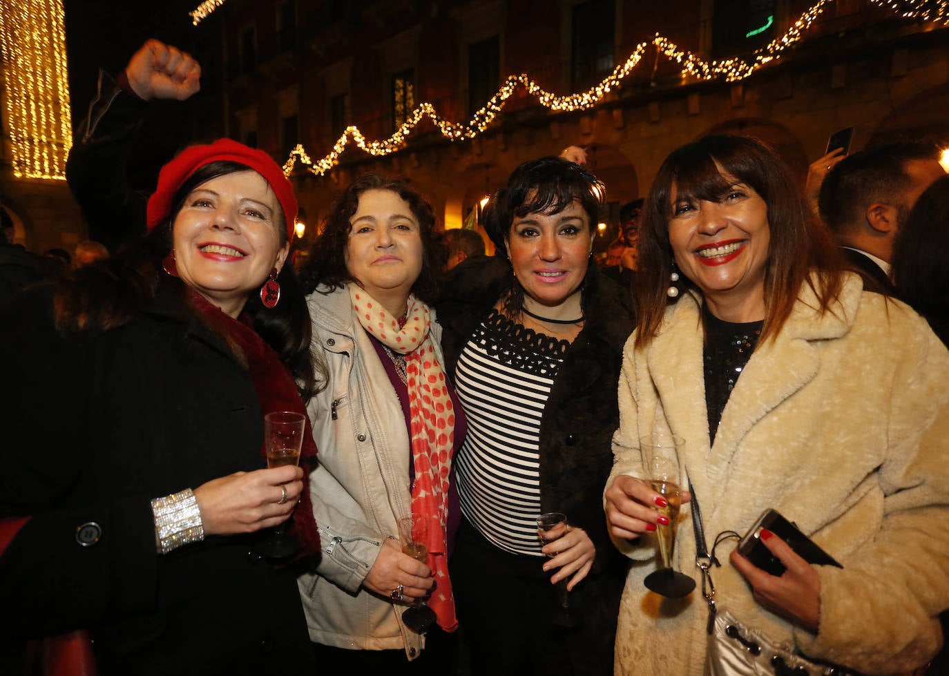 La salud y el ascenso del Sporting los deseos más repetidos 