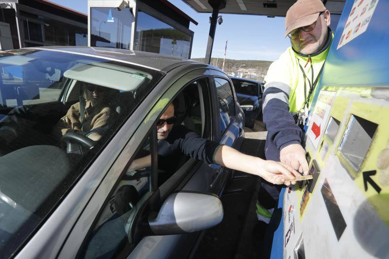 El ministerio esperaba que la vía tuviera más tráfico y ahora, para compensar a Aucalsa, le autoriza a encarecer los precios más que el resto de autopistas.