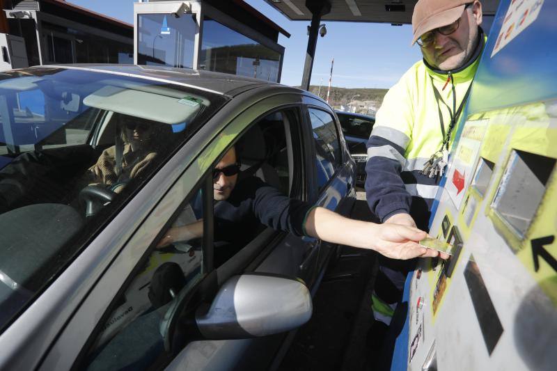 El ministerio esperaba que la vía tuviera más tráfico y ahora, para compensar a Aucalsa, le autoriza a encarecer los precios más que el resto de autopistas.