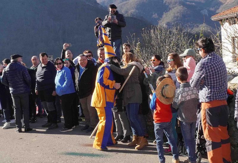 Fotos: El Guirria celebra el nuevo año en Ponga