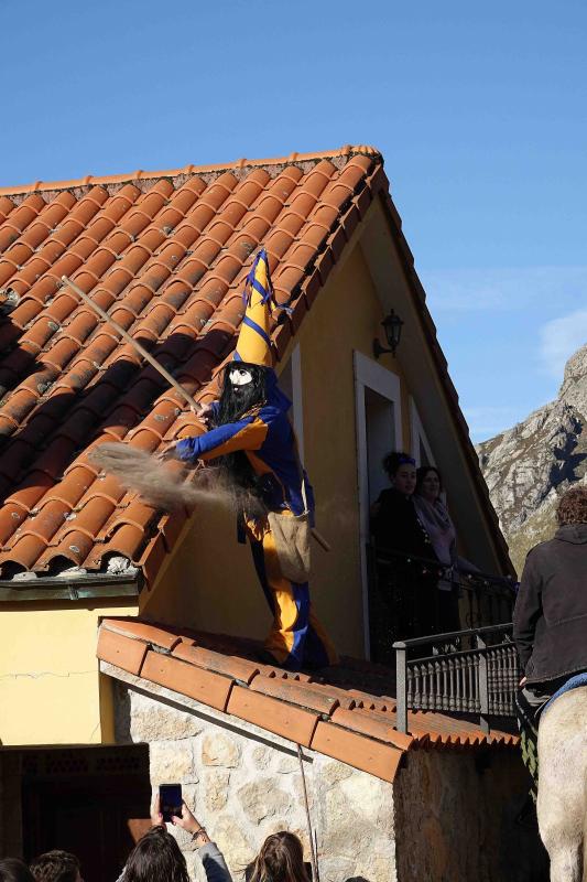 Fotos: El Guirria celebra el nuevo año en Ponga