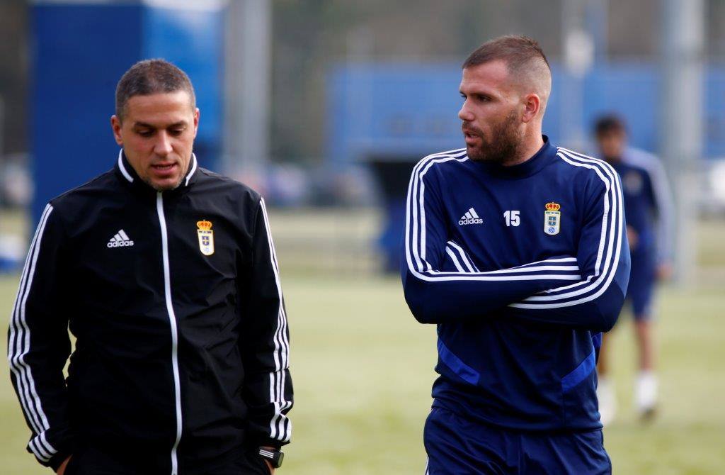 Javi Rozada facilitará mañana, tras una última activación en el Tartiere, la convocatoria definitiva que se concentrará hasta el inicio del partido ante el Málaga