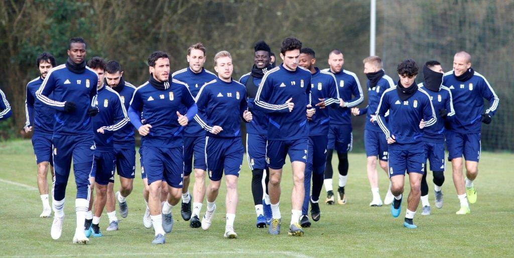 Javi Rozada facilitará mañana, tras una última activación en el Tartiere, la convocatoria definitiva que se concentrará hasta el inicio del partido ante el Málaga