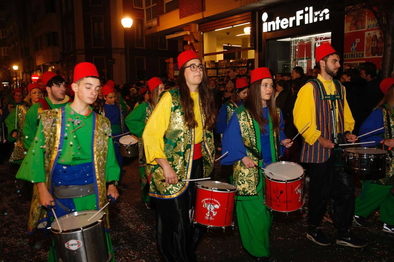 Fotos: ¿Estuviste en la cabalgata de Reyes de Gijón? ¡Búscate! (2)