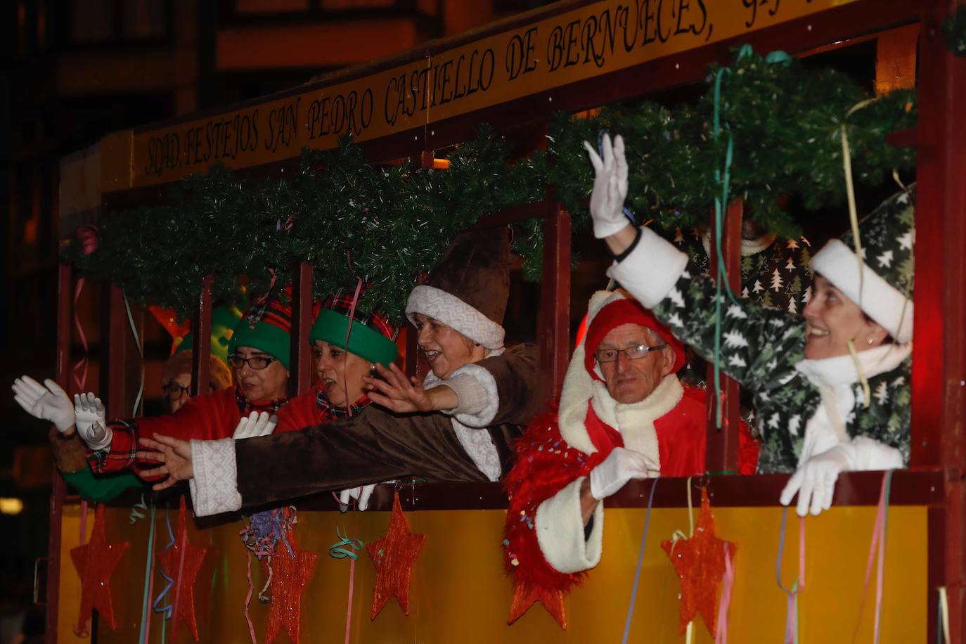 Fotos: ¿Estuviste en la cabalgata de Reyes de Gijón? ¡Búscate! (2)