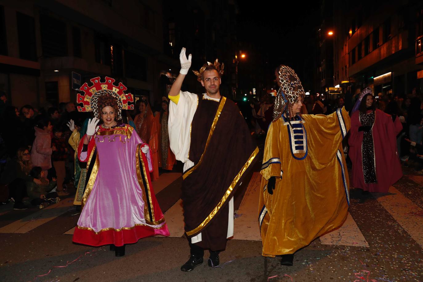Fotos: ¿Estuviste en la cabalgata de Reyes de Gijón? ¡Búscate! (2)