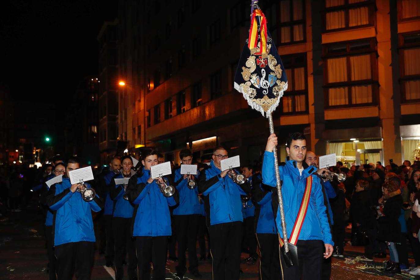 Fotos: ¿Estuviste en la cabalgata de Reyes de Gijón? ¡Búscate! (2)