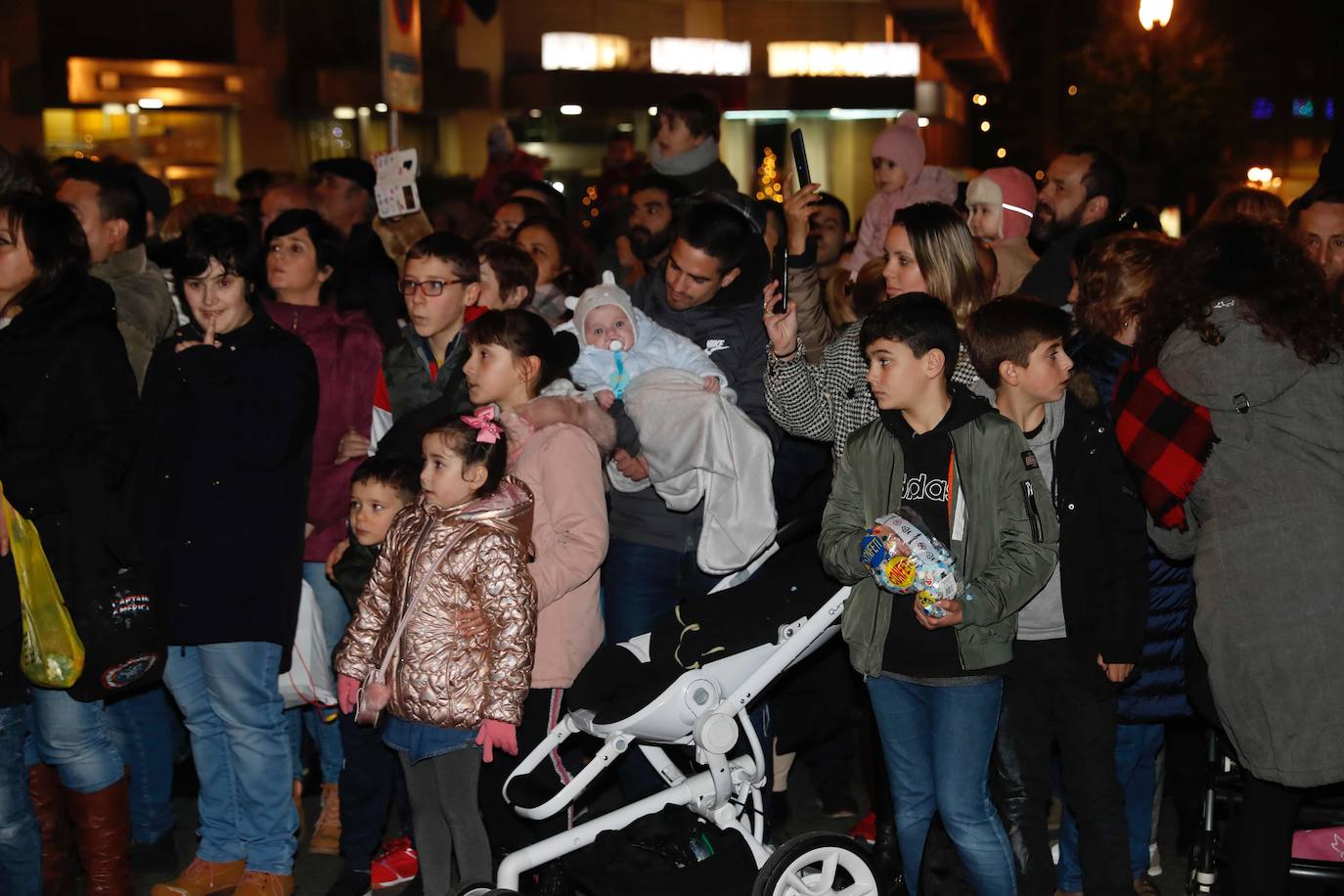 Fotos: ¿Estuviste en la cabalgata de Reyes de Gijón? ¡Búscate! (2)