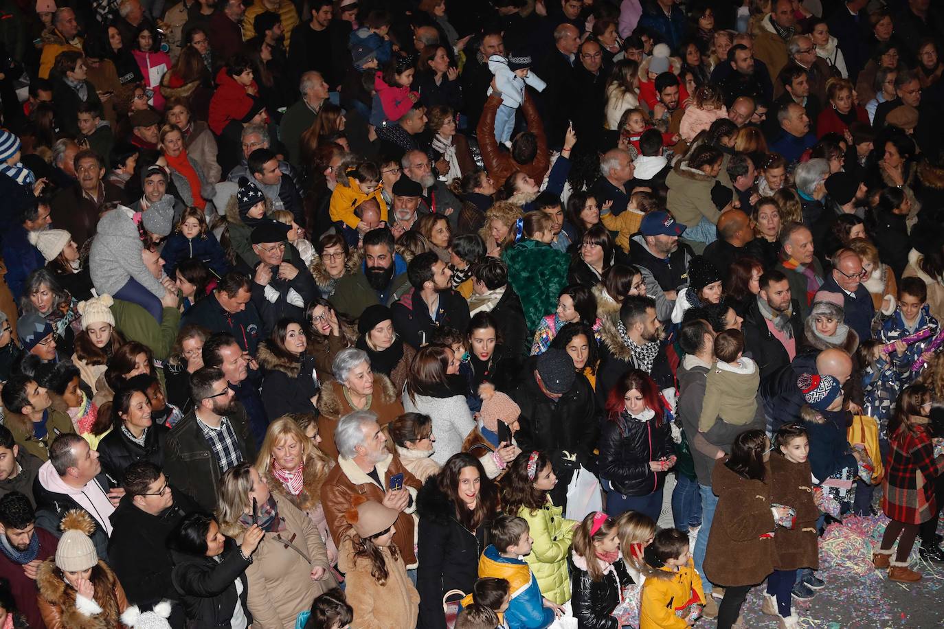 Fotos: ¿Estuviste en la cabalgata de Reyes de Gijón? ¡Búscate! (2)