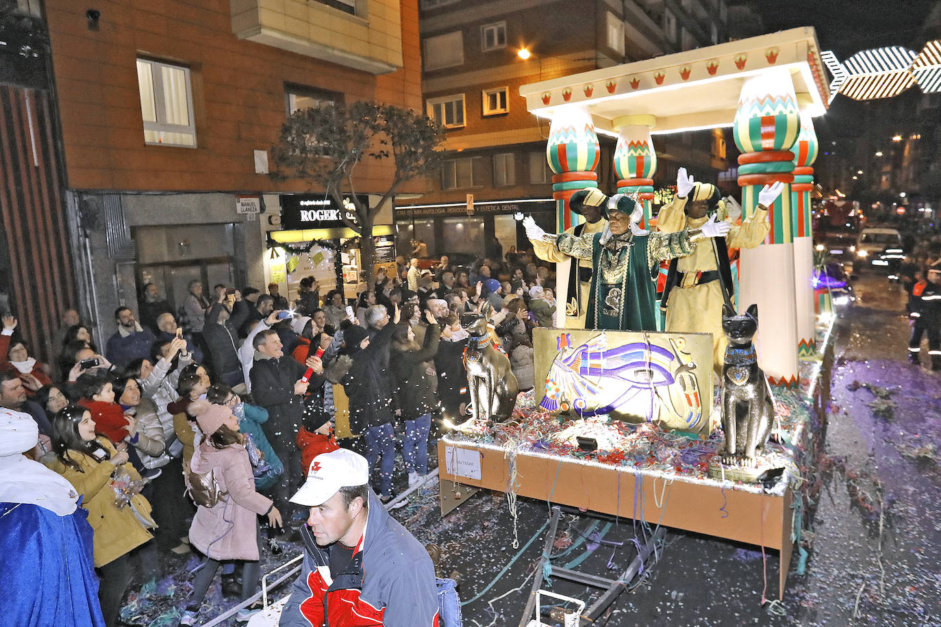 Fotos: Gijón se emociona con los Reyes Magos