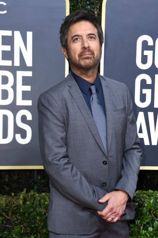 Los españoles Antonio Banderas, Pedro Almodóvar y Ana de Armas, entre los presentes en la ceremonia de los Globos de Oro. 