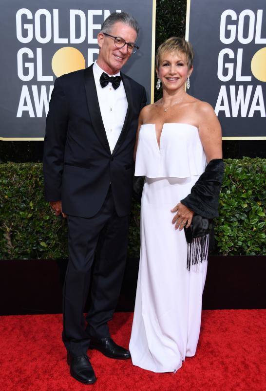 Los españoles Antonio Banderas, Pedro Almodóvar y Ana de Armas, entre los presentes en la ceremonia de los Globos de Oro. 