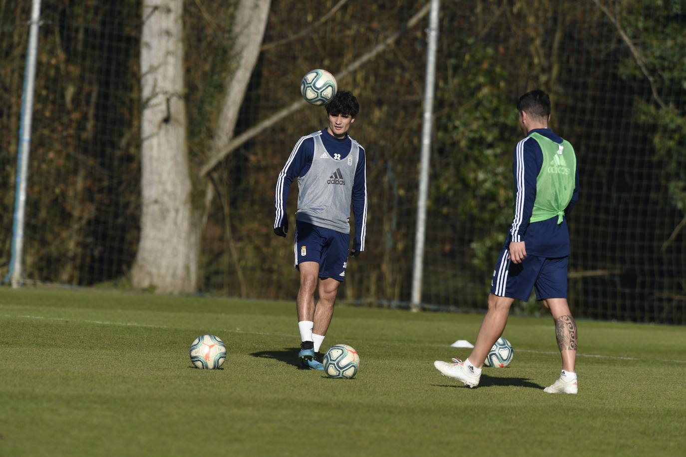 La incorporación del capitán Saúl Berjón ha sido la novedad de la sesión después de su ausencia durante cinco semanas por una operación de rodilla.