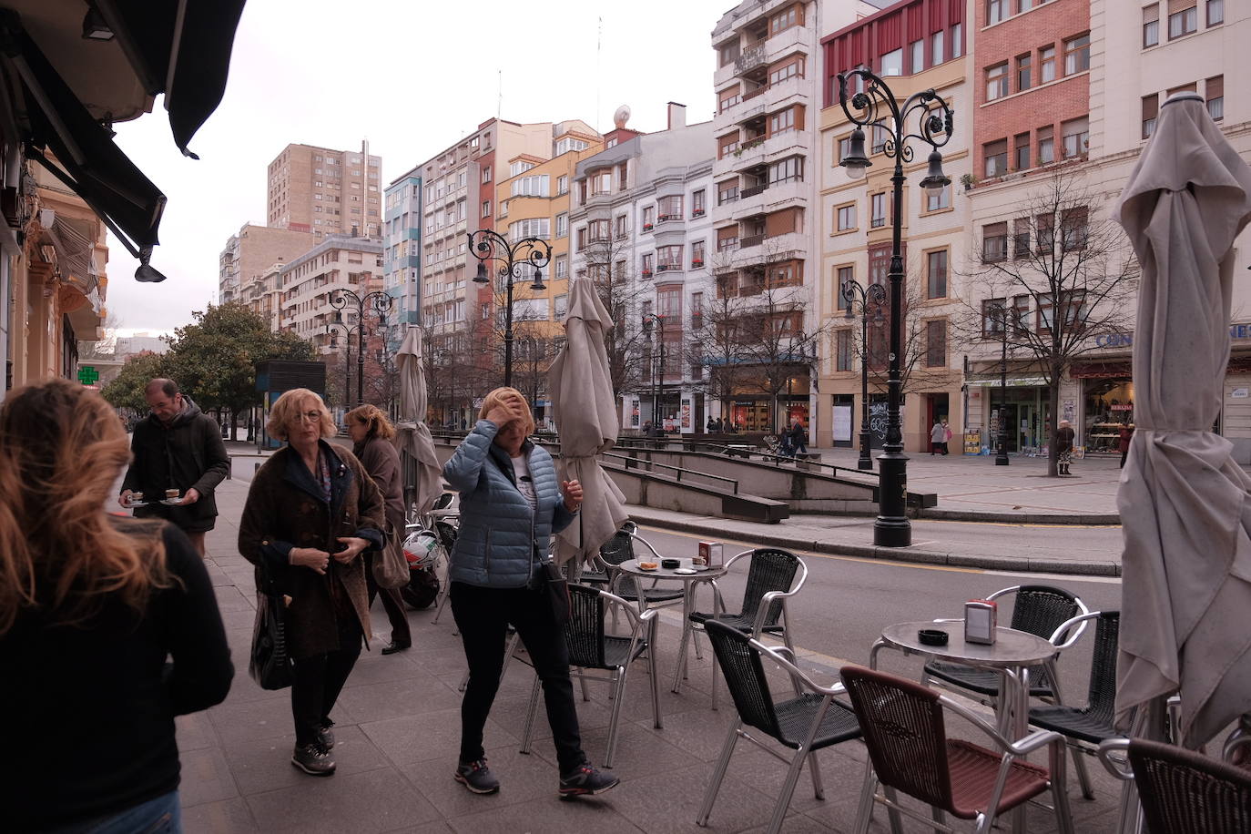 Llega a Asturias la primera alerta del año por viento y oleaje