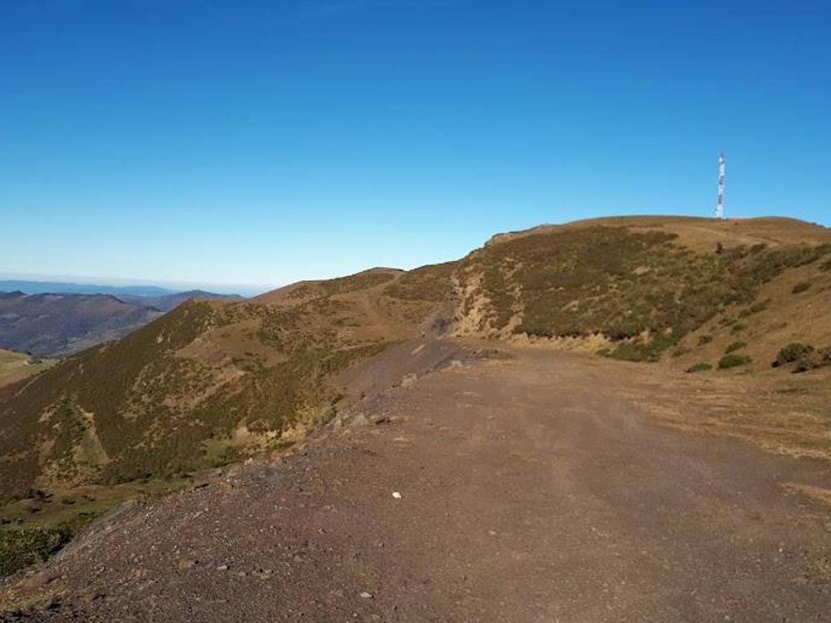 Fotos: El paisaje restaurado de Coto Bello a golpe de pedal