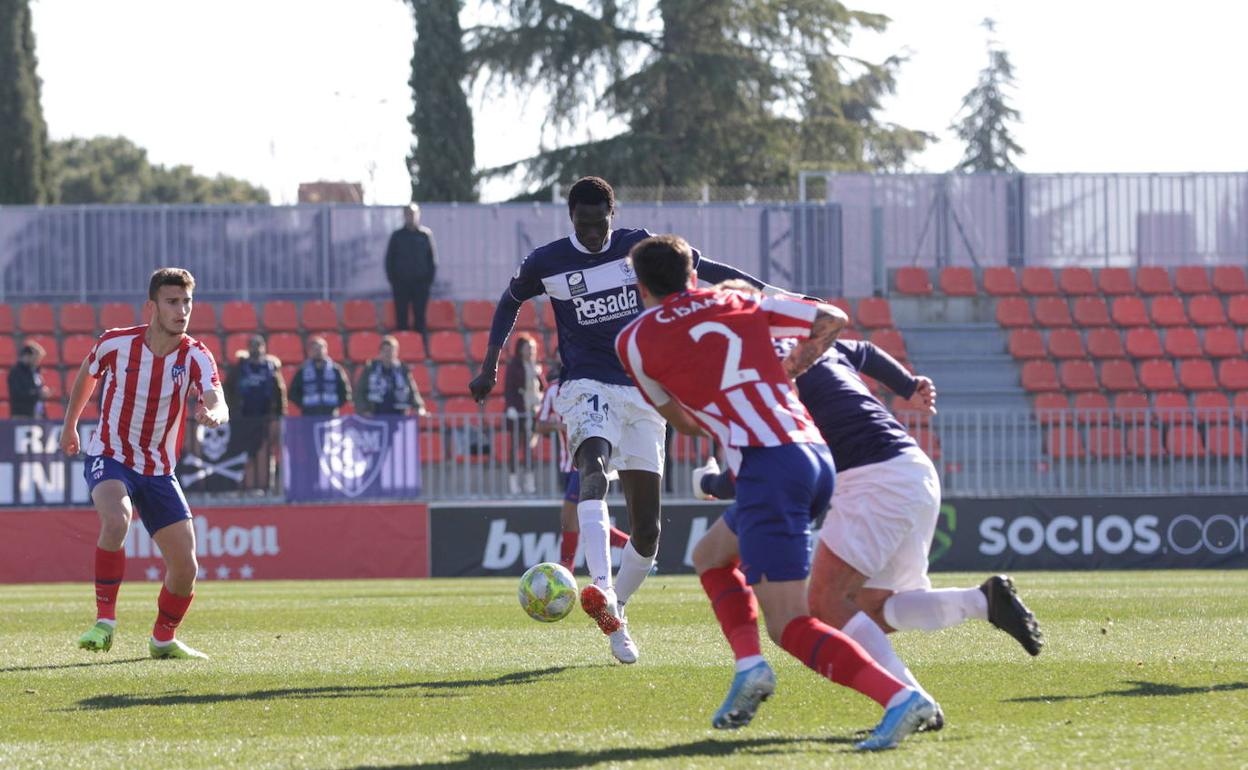 Encuentro disputado entre el Atlético B y el Marino de Luanco en Cerro del Espino. 