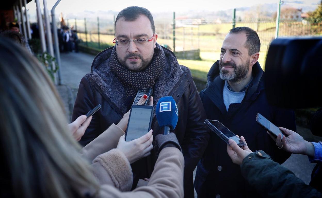 Barbón: «Invito a la formaciones del Parlamento más plural de nuestra historia a reivindicar Asturias»