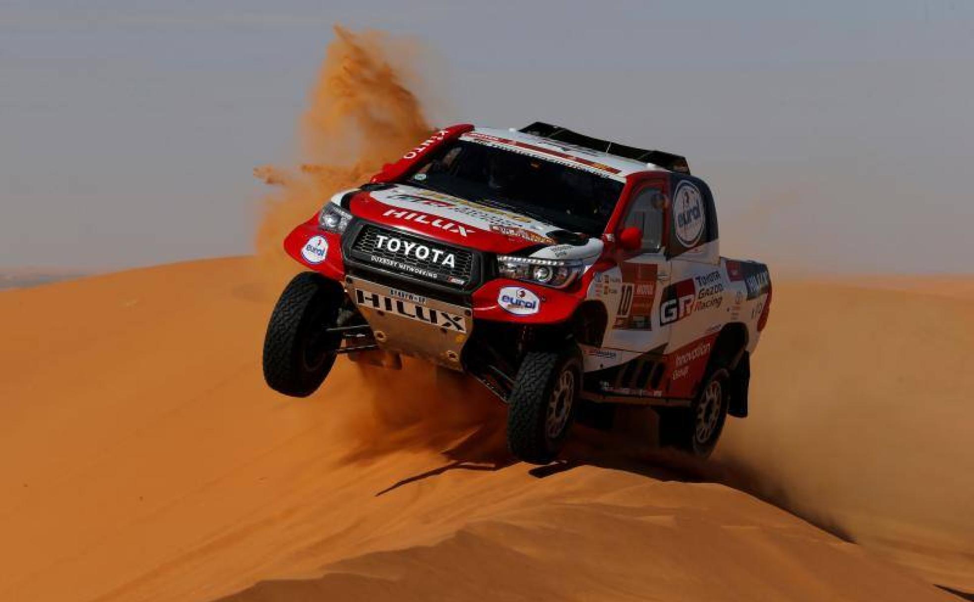 Fernando Alonso ilusiona en el Dakar