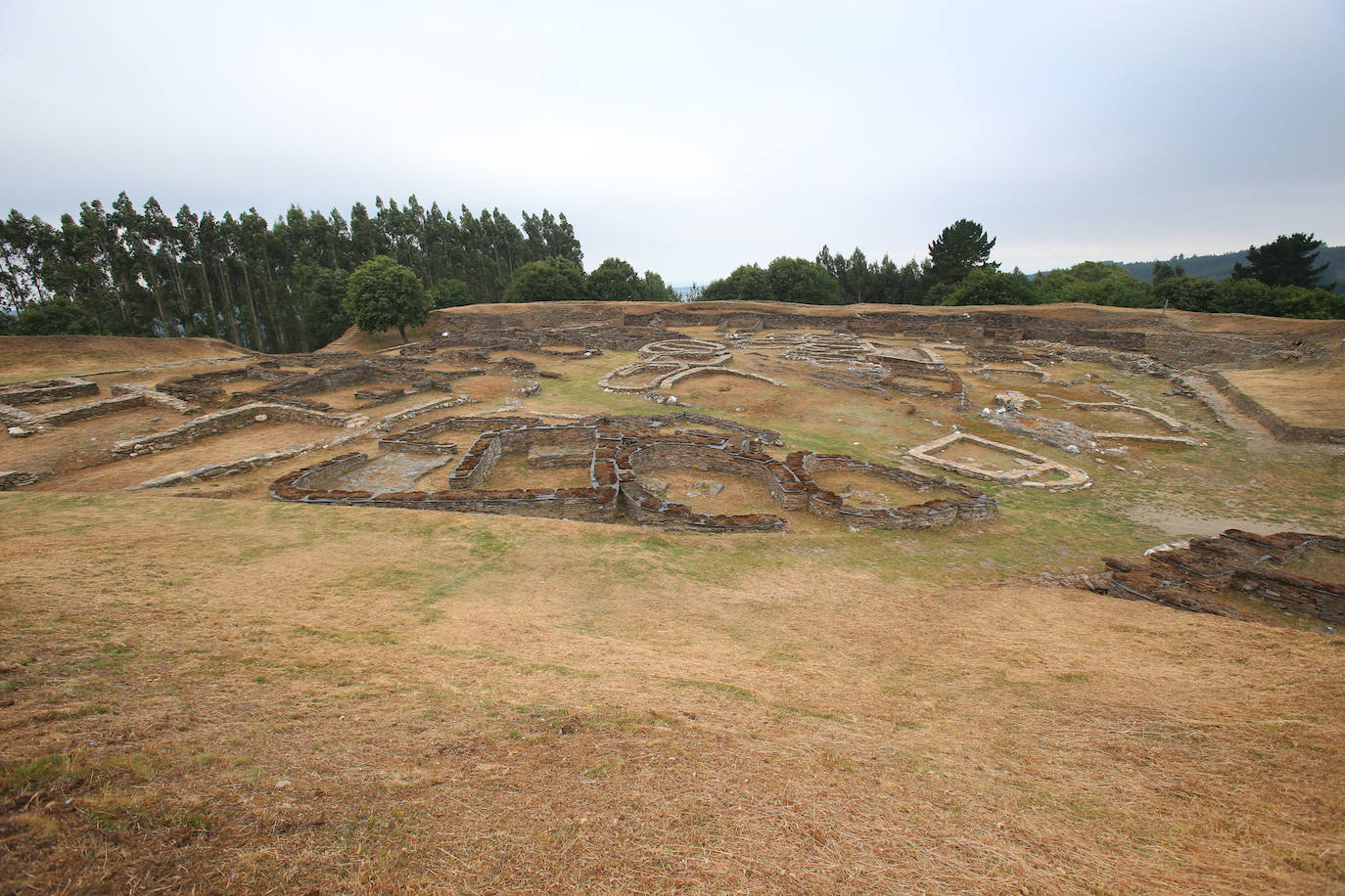 Imágenes reunidas en el concurso Arqueofoto realizado por los museos arqueológicos de Gijón con la colaboración de EL COMERCIO para difundir el patrimonio de la ciudad.
