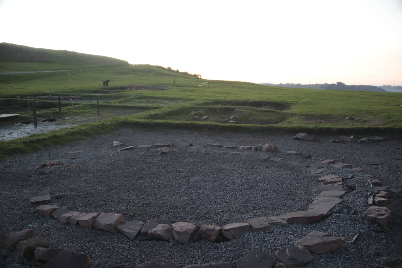 Imágenes reunidas en el concurso Arqueofoto realizado por los museos arqueológicos de Gijón con la colaboración de EL COMERCIO para difundir el patrimonio de la ciudad.
