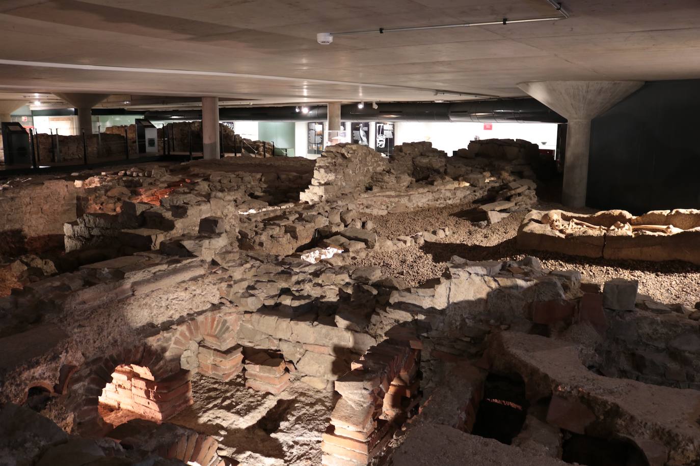 Imágenes reunidas en el concurso Arqueofoto realizado por los museos arqueológicos de Gijón con la colaboración de EL COMERCIO para difundir el patrimonio de la ciudad.