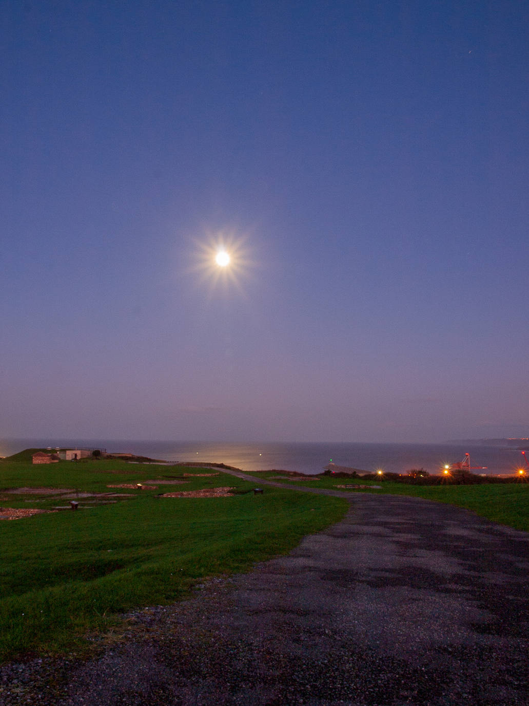 Imágenes reunidas en el concurso Arqueofoto realizado por los museos arqueológicos de Gijón con la colaboración de EL COMERCIO para difundir el patrimonio de la ciudad.