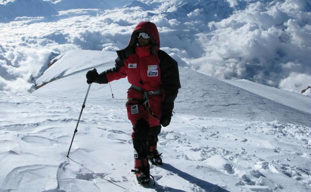 En la cumbre del Manaslu (8.156 m).