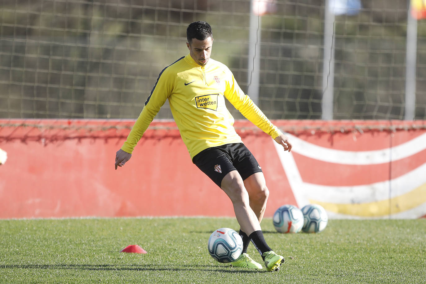 Los rojiblancos siguen con la preparación para el partido ante el Numancia