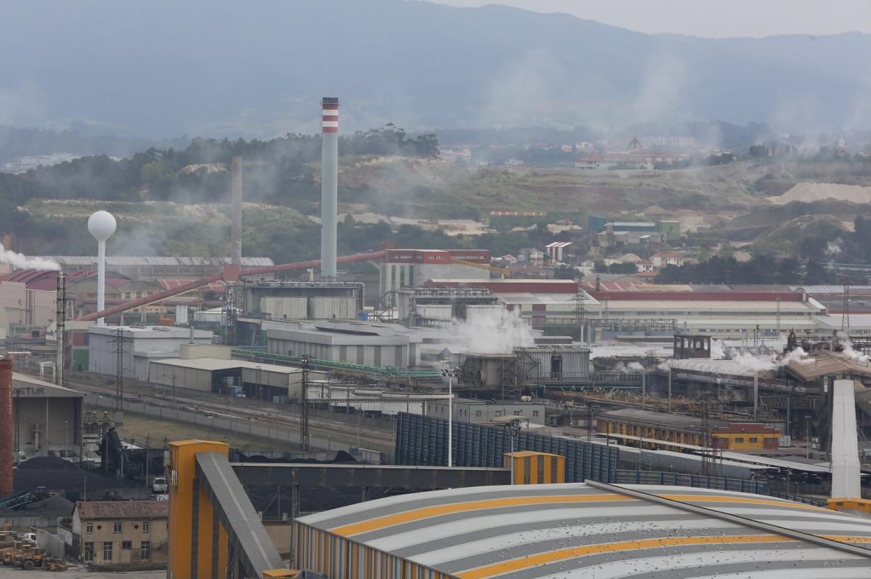 Instalaciones de Asturiana de Zinc en San Juan de Nieva. 
