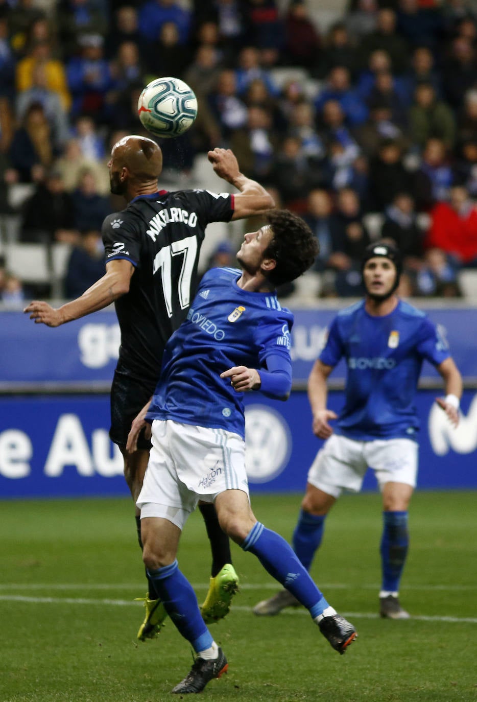 Ibra, en la última jugada, rescata un punto para los azules