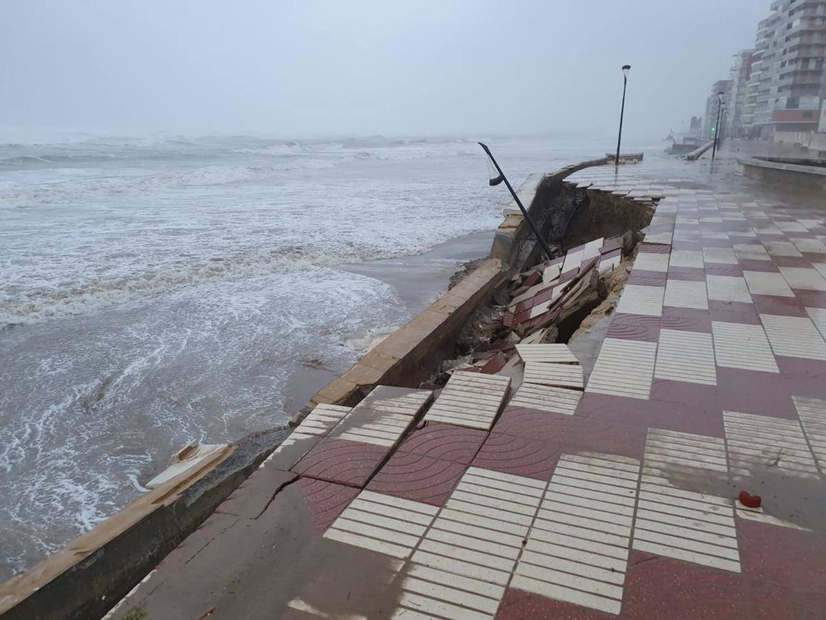 El mediterráneo sufre el envite de 'Gloria', la borrasca que ha marcado récords con olas de más de 10 metros.