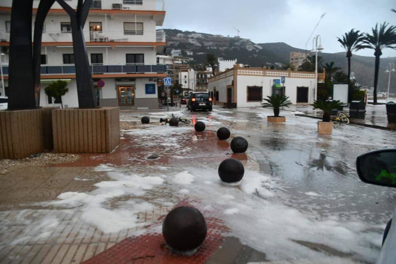 El mediterráneo sufre el envite de 'Gloria', la borrasca que ha marcado récords con olas de más de 10 metros.