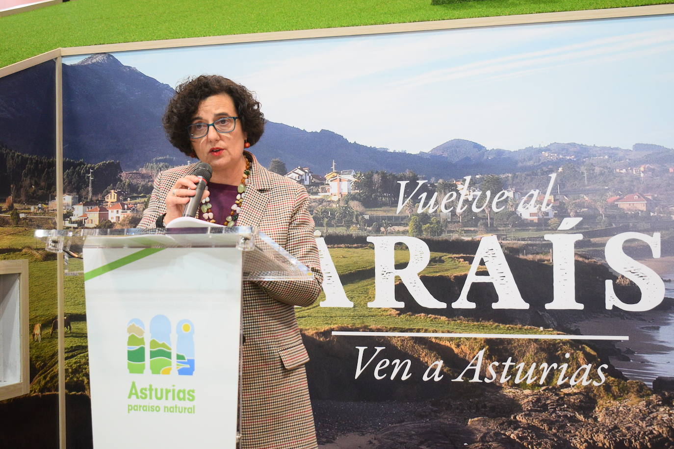 Doña Letizia abre la 40 edición de la mayor feria turística del mundo en la que Asturias estrena pabellón