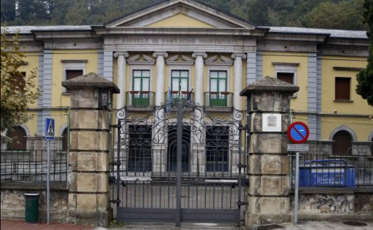 Roban «varios miles de euros» de los viajes de estudio del instituto de Trubia