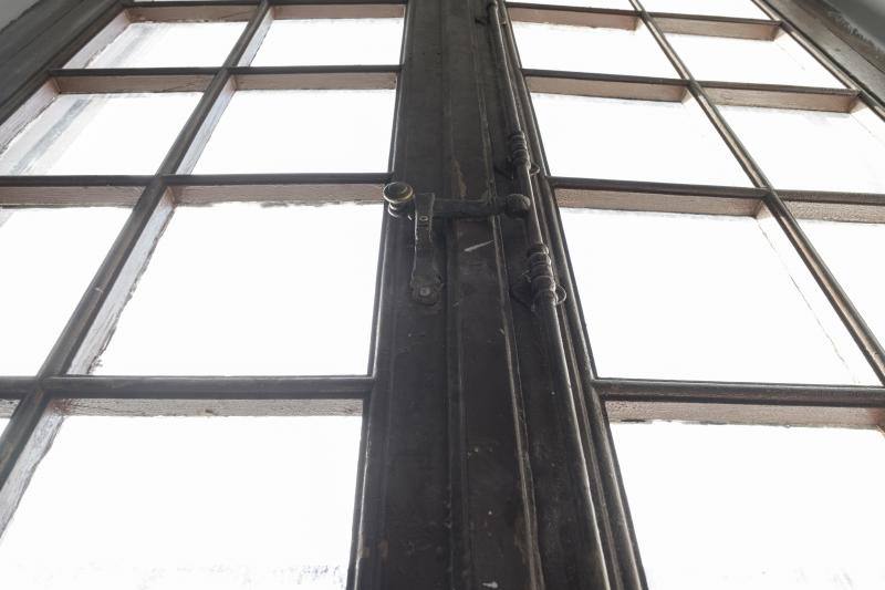 La concejala de Bienestar Social y Derechos, Natalia González, y la concejala de Participación Ciudadana, Mercados y Consumo, Salomé Díaz Toral, visitaron la Casa Paquet junto a COCEMFE y representantes de los grupos políticos municipales. 