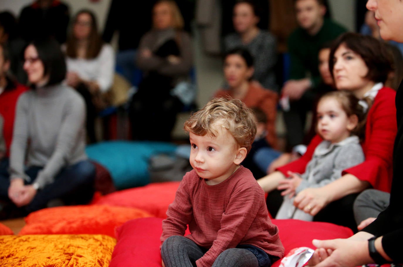 El coliseo ovetense abre sus puertas a niños de entre dos y tres años para que puedan disfrutar y participar de una ópera como colofón a un proyecto piloto desarrollado por la Universidad de Oviedo durante los últimos meses. 