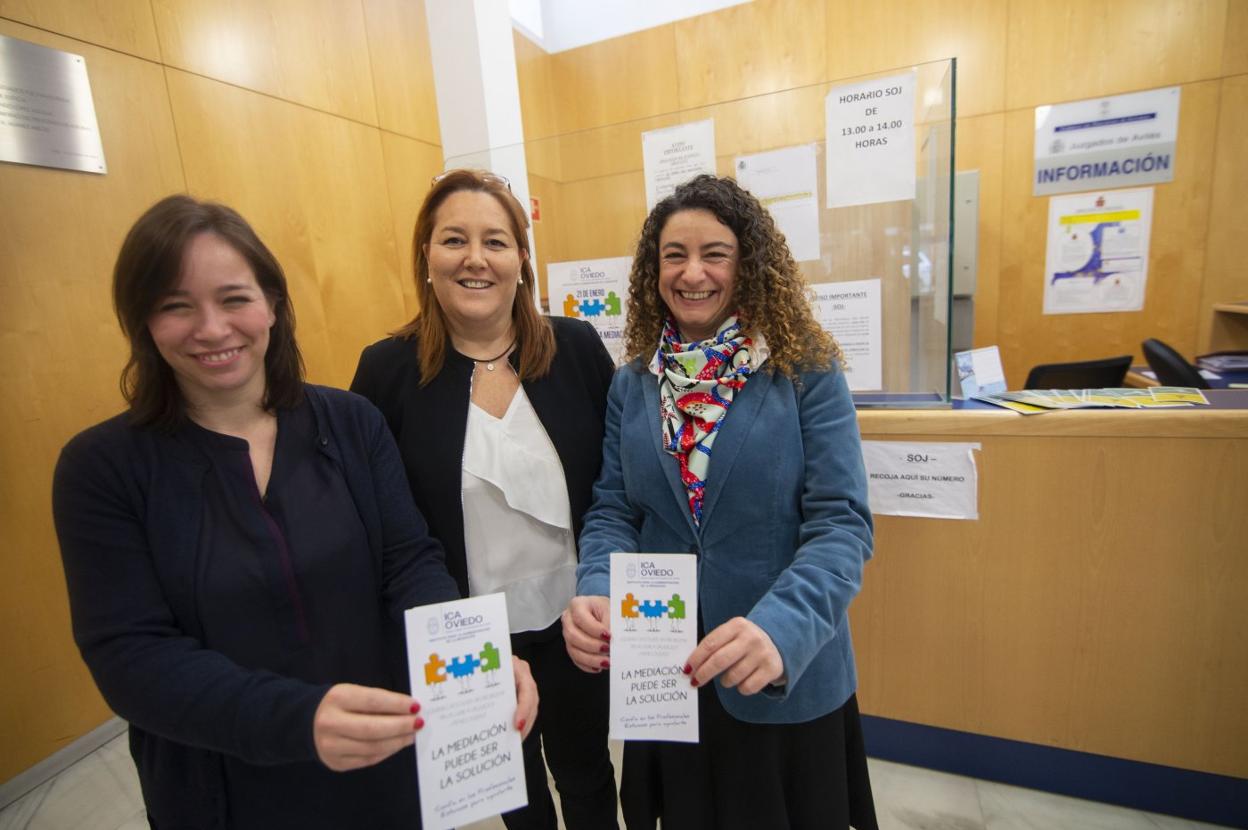 Pilar Broto, Sonia Beatriz Arévalo y Lucia Iglesias. :: M. FUENTES