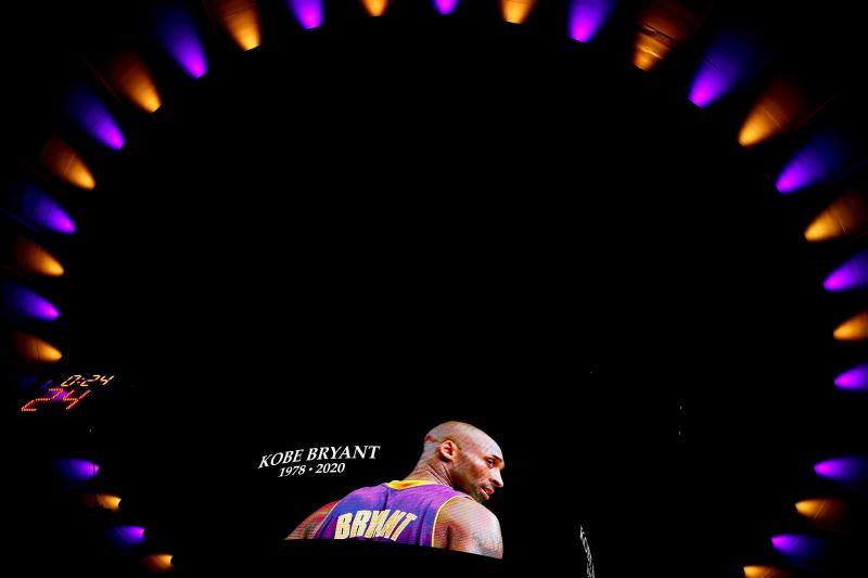 En Nueva York se guardó un minuto de silencio en recuerdo a Kobe Bryant. 