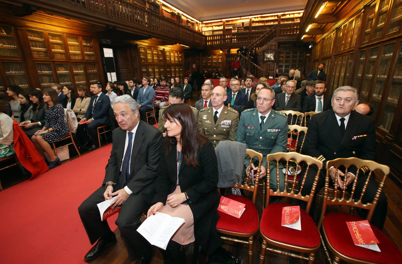 El premio Príncipe de Asturias Salvador Moncada afirma en Oviedo que la solución pasa por una investigación científica coordinada entre todos los países