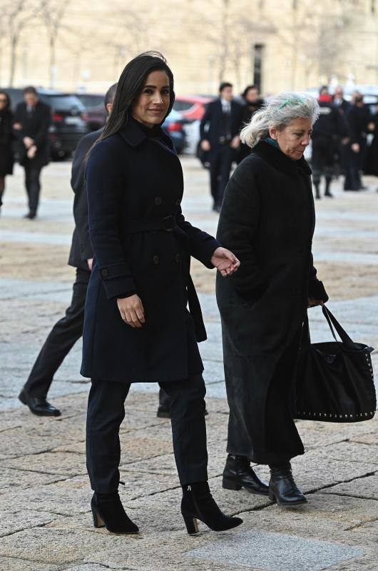 La Familia Real, acompañada de amigos y políticos, acudió al funeral de la infanta Pilar de Borbón, que falleció el pasado 8 de enero a los 83 años. 