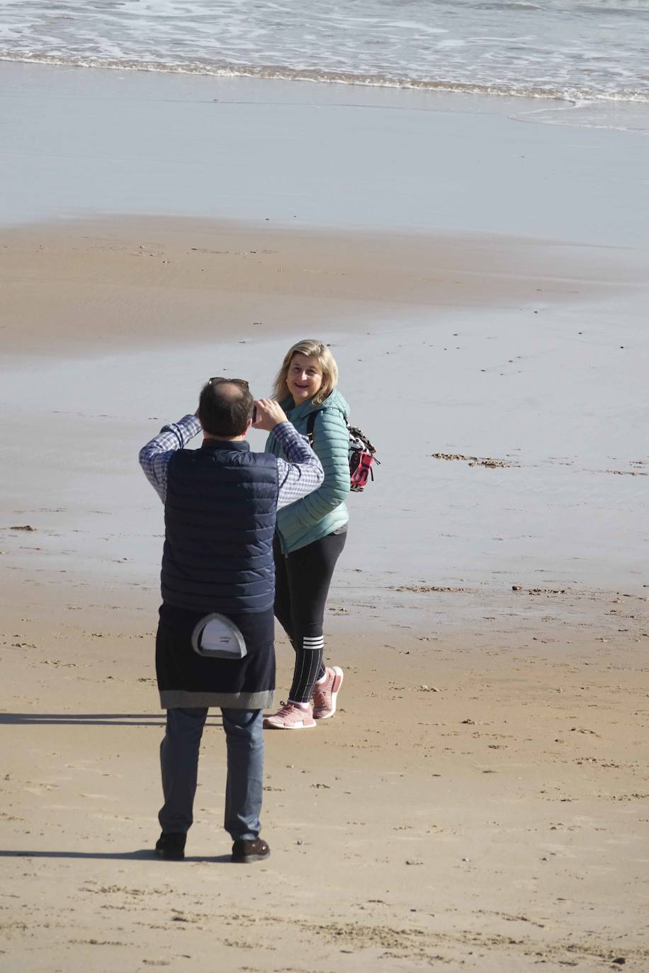 Un anticiclón sobre el norte de África es el responsable de este 'veranillo' que durará hasta el martes, según confirma la Aemet