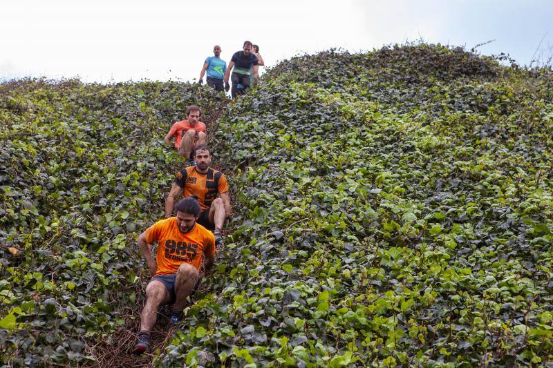 El entorno de Cimadevilla y el Puerto deportivo de Gijón acogieron este sábado la celebración de la Urban Race Gijón.