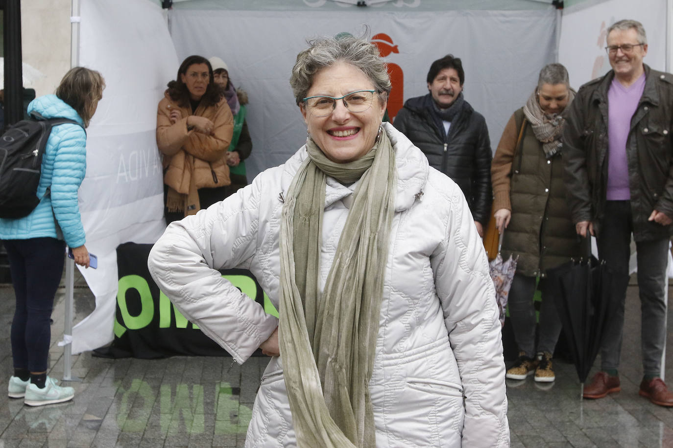 Con motivo del Día Mundial contra el Cáncer, la Plaza del Parchís de la ciudad ha sido punto de encuentro de numerosas personas que, tras vivir la enfermedad, han querido dar su testimonio y un mensaje positivo. 