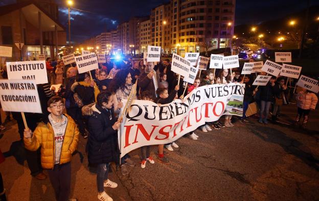 Una de las protestas por los retrasos en las obras.