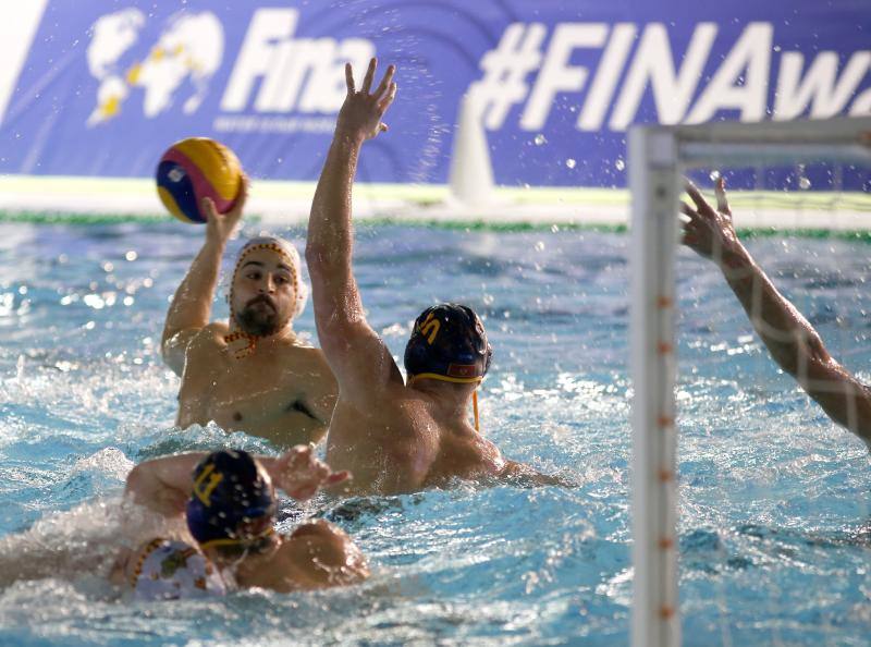 El duelo de la Liga Mundial de Waterpolo que enfrentó a España y a Montenegro, subcampeón y bronce del Europeo respectivamente, acabó con una abultada victoria para los montenegrinos (6-11)