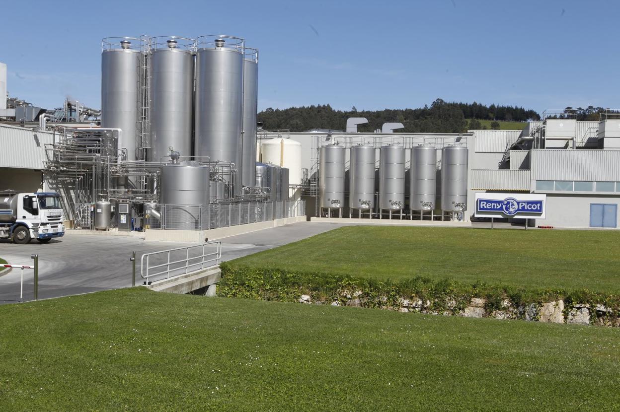 Instalaciones de Ilas-Reny Picot, en la localidad naviega de Anleo. 