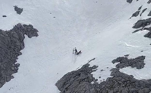 La Guardia Civil rescata a un joven de 16 años de la Sotres Ski Tour en Picos