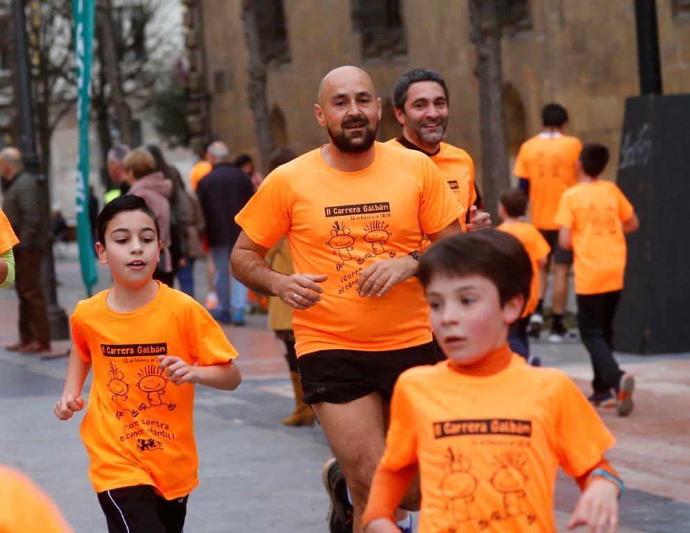 La capital del Principado acogió la II Carrera Galbán para recaudar fondos contra el cáncer infantil