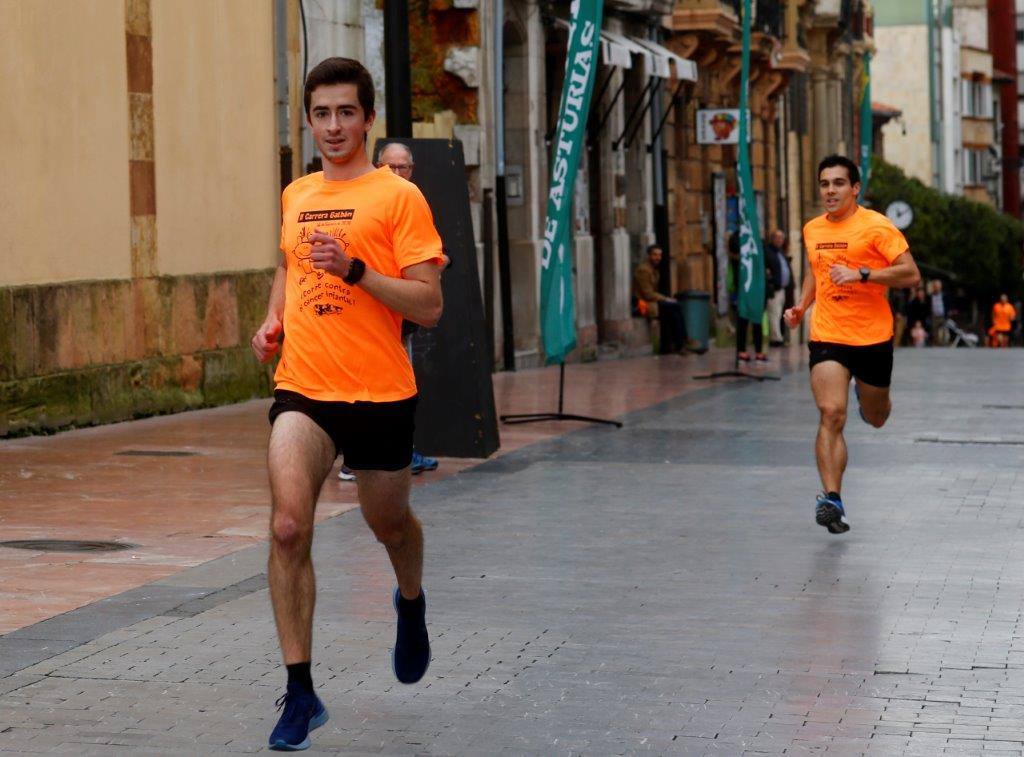 La capital del Principado acogió la II Carrera Galbán para recaudar fondos contra el cáncer infantil