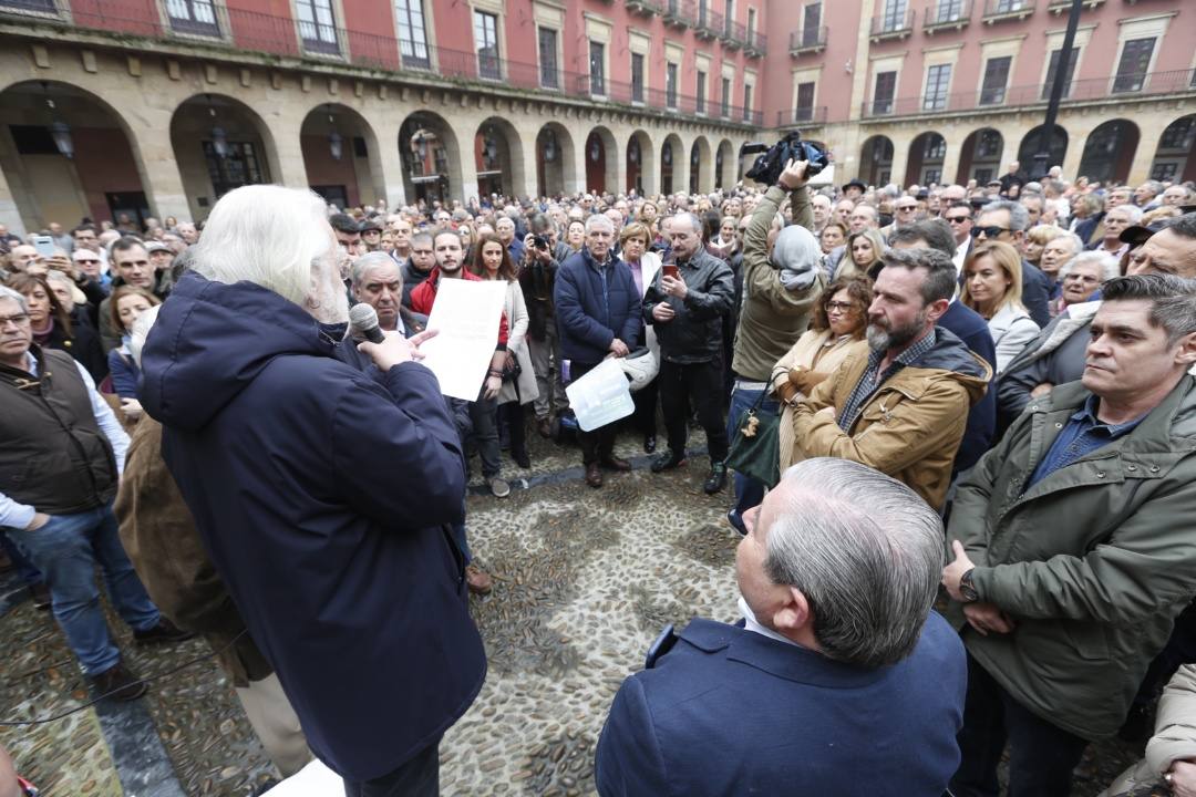 Cientos de personas participaron en la concentración a favor de su declaración como Patrimonio Mundial